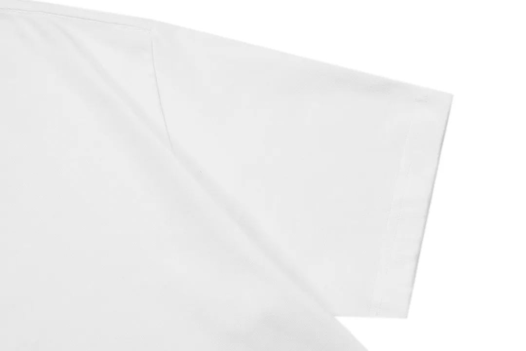 BALMAN Balman 2026 Early Spring New Arrival Imported machine high-density embroidered small letters logo on the chest Men's and women's Same Style short-sleeved T-shirt Customized gram 100% double yarn pure cotton fabric Custom dyed 32 double-strand threads Collar label, hangtag, main mark and three labels complete Color: White Size: XS S M L